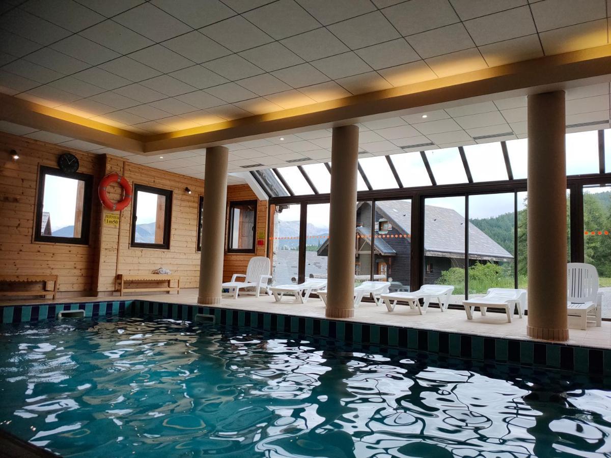 Risoul Appartement 2 Chambres Piscine Balcons De Sirius Exterior photo